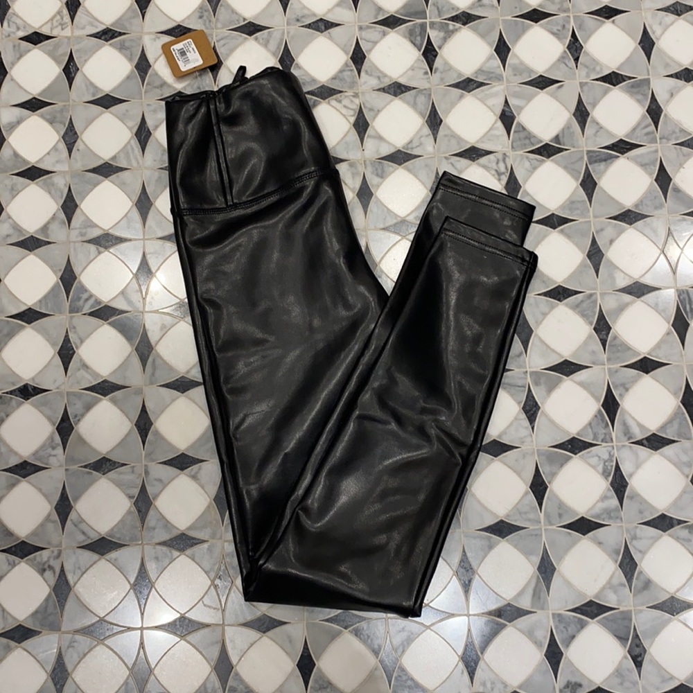 Skinny faux-leather pants